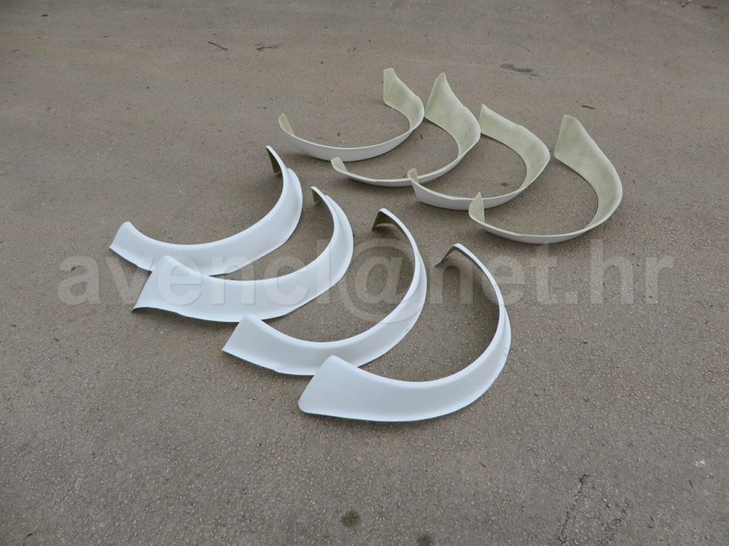 VOLKSWAGEN GOLF MK1 FENDER FLARES BERG CUP PAIR OF FRONT / REAR ONLY