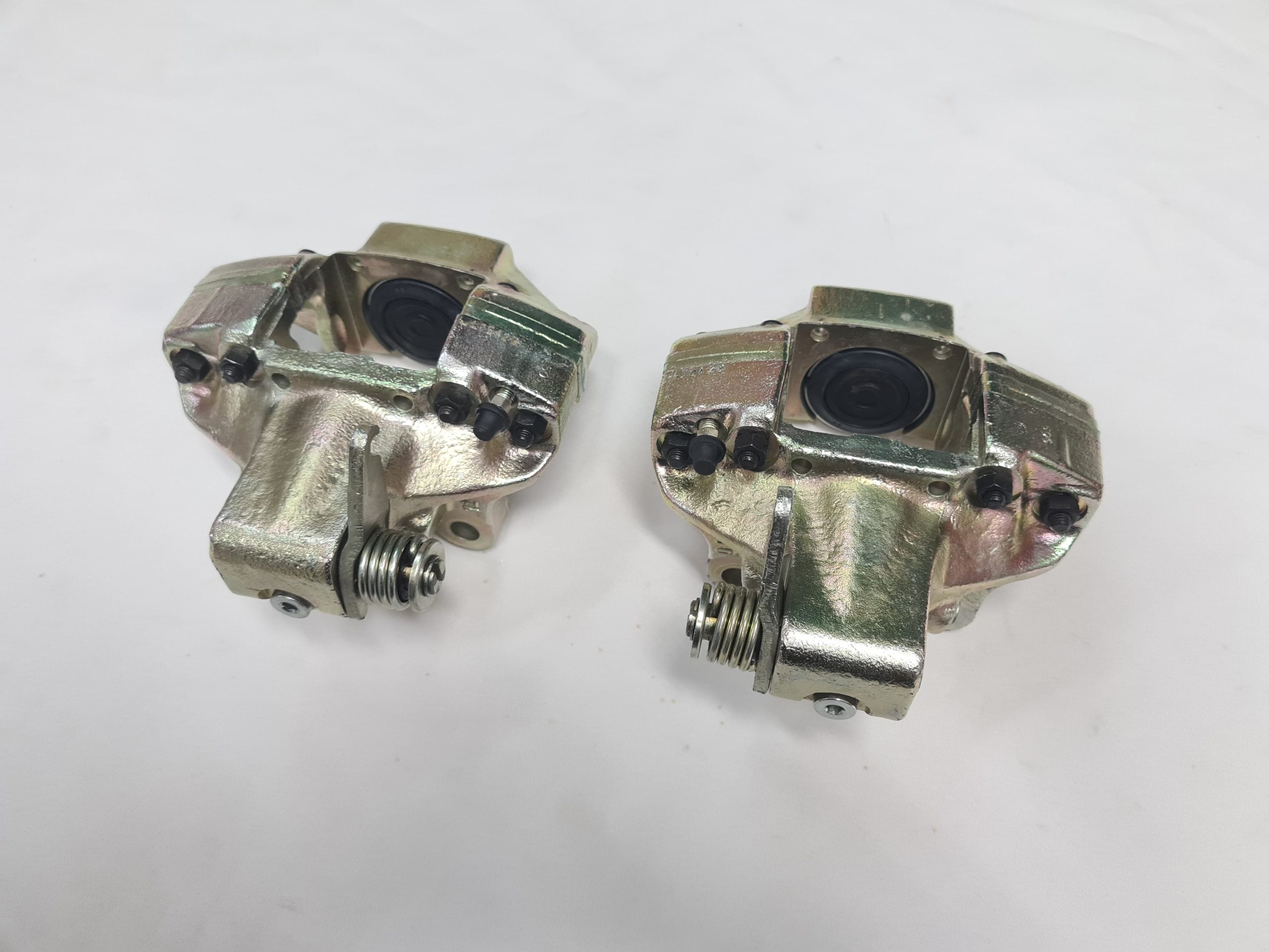 FERRARI 208 TURBO DINO 246 GTS GT 308 GT4 GTB GTS QV REAR BRAKE CALIPERS ATE RECONDITIONED 106359 106360 (1)