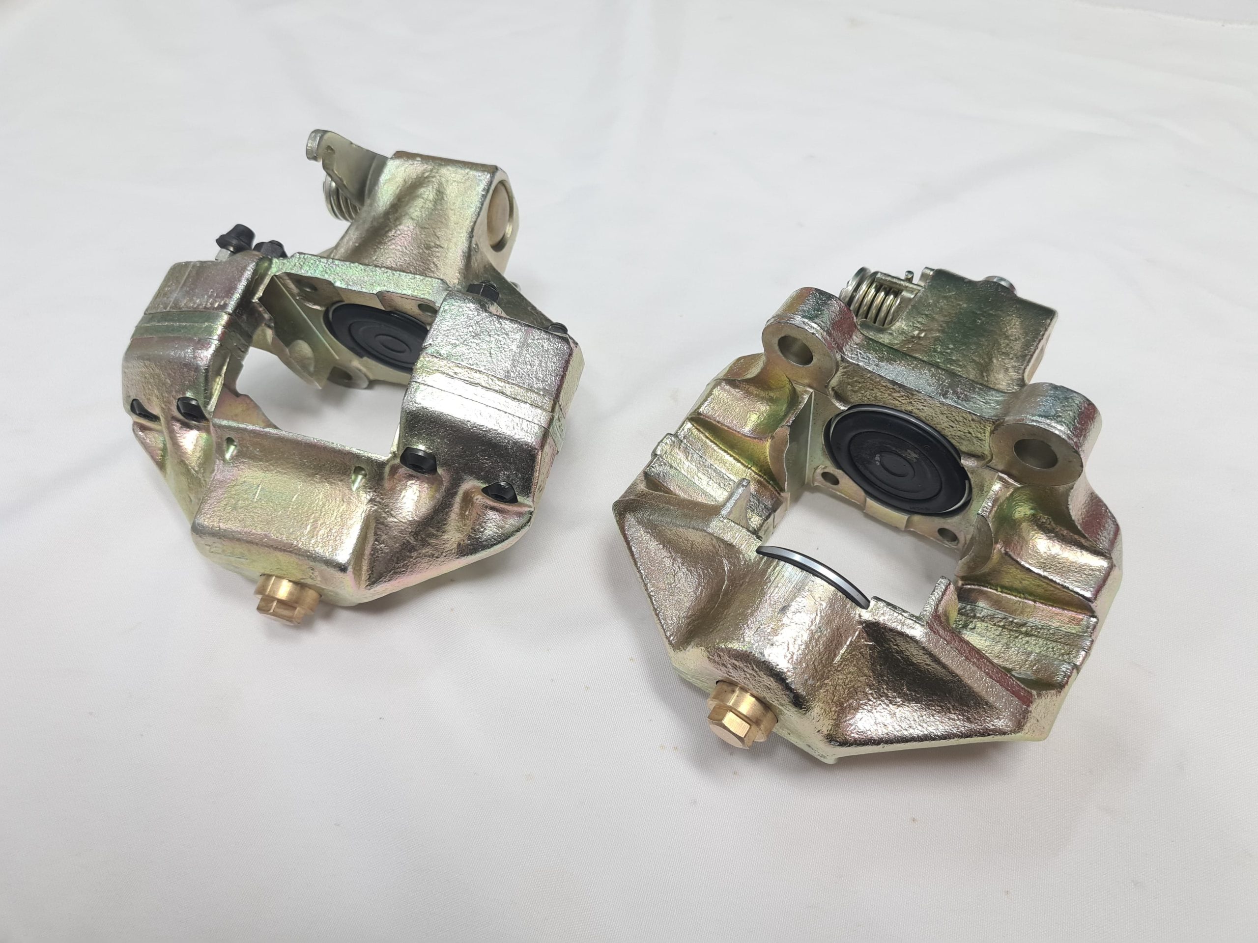 FERRARI 208 TURBO DINO 246 GTS GT 308 GT4 GTB GTS QV REAR BRAKE CALIPERS ATE RECONDITIONED 106359 106360 (6)
